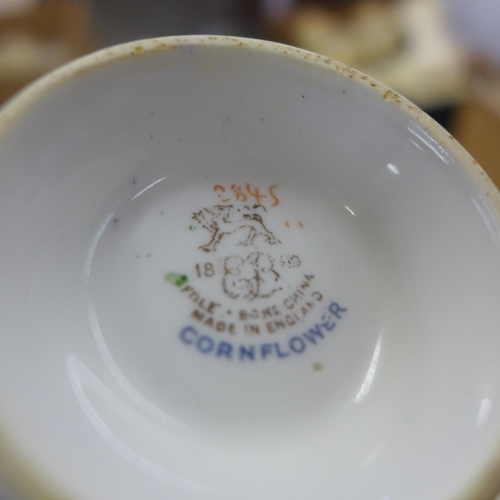 822 - A collection of Johnson Bros Cornflower pattern tea and dinnerware, one plate a/f **PLEASE NOTE THIS... 