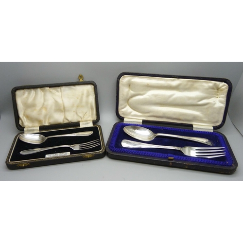 904 - Two silver Christening sets, Sheffield 1919 and Birmingham 1937, 116g