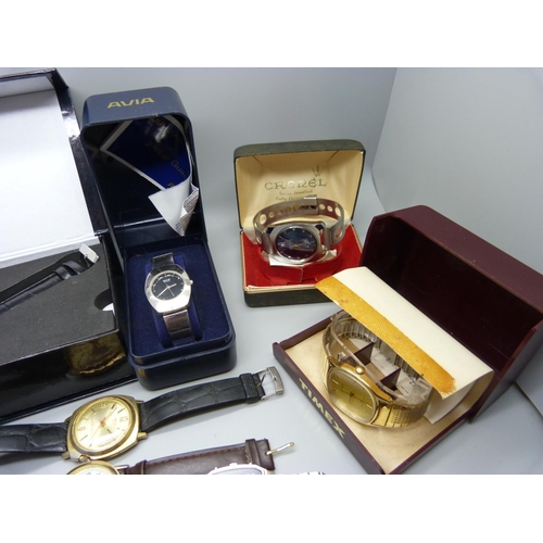 928 - A collection of wristwatches