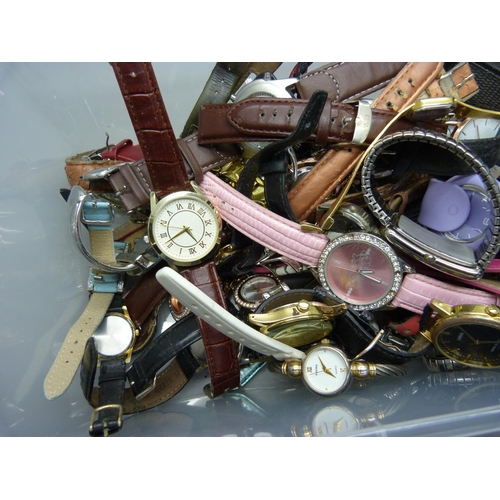 956 - A box of modern wristwatches, some a/f
