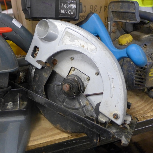 2128 - Small 190mm compound mitre saw, cordless drill and chopsaw