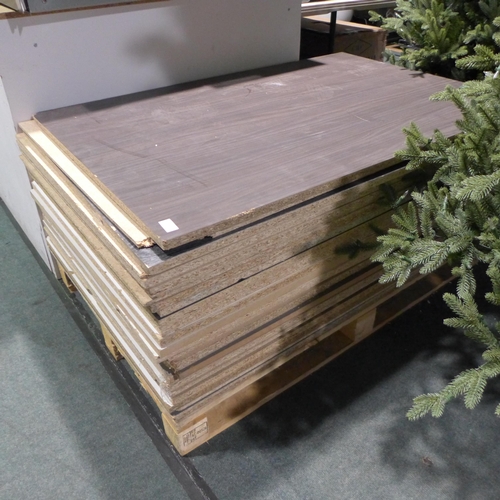 3039 - Pallet of Approx 25 MDF boards * This lot is subject to VAT