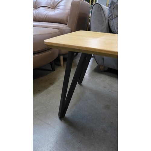 1309 - A Lutina coffee table