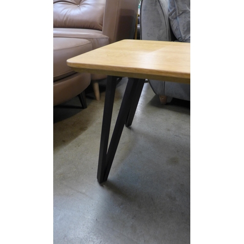 1312 - A Lutina coffee table