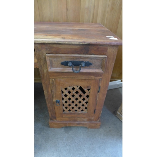 1577 - An Indian hardwood twin pedestal desk