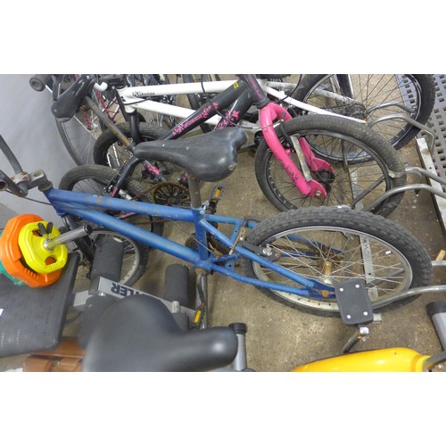 2318 - 3 BMX bikes