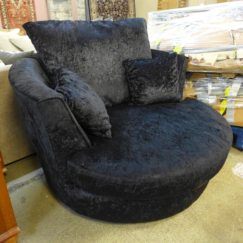 1550 - A Black crushed velvet swivel loveseat