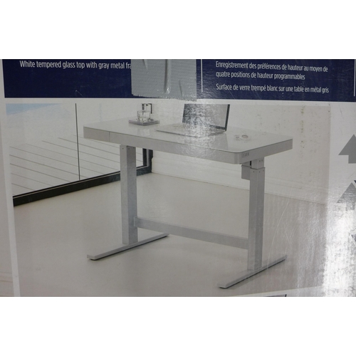 1609 - A Tresanti power white adjustable height tech desk - damaged* This lot is subject to VAT