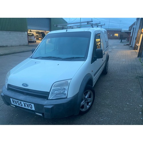 2319 - Ford Tran Connect RV55 XVO L220 TD SWB 2005 1753cc Diesel MOT 03.03.23 - Recorded miles last MOT 912... 