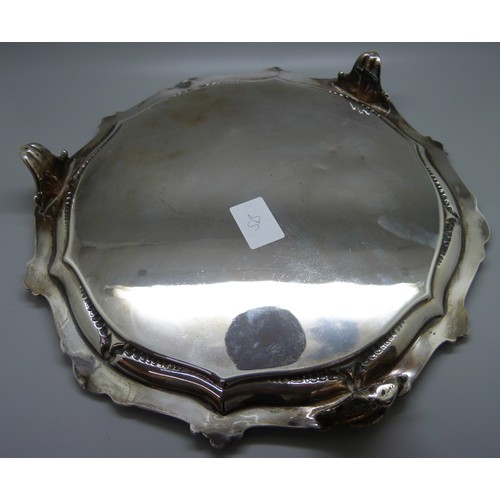 855 - A Victorian silver tray, London 1875, Roberts & Belk, 1017g, 30cm