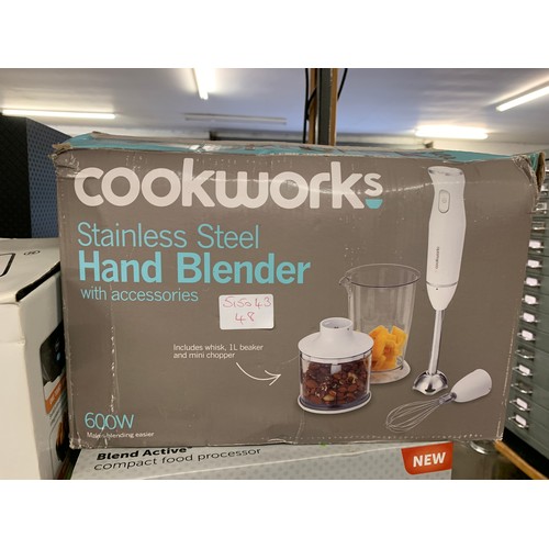 2060 - Kitchen job lot: Cookworks hand blender, Breville food processor, 3 packs of safety gloves, battery ... 