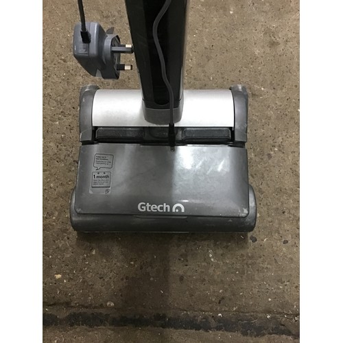 2077 - G-Tech 22v Air Ram technology - with charger