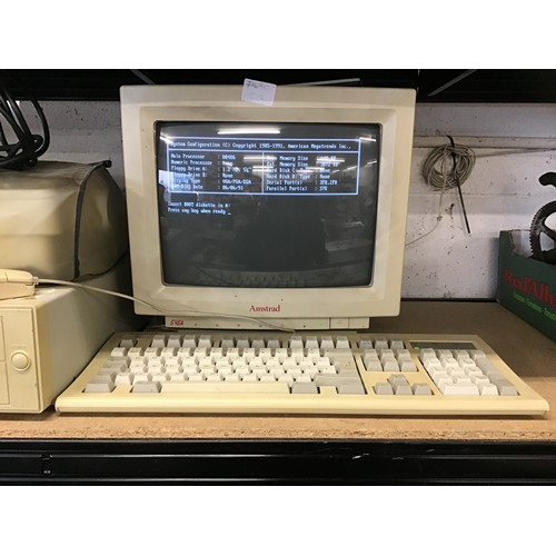 2204 - Vintage Amstrad computer system