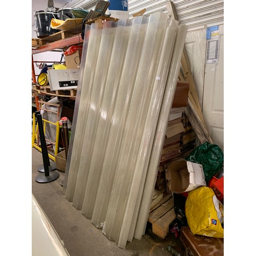 2326 - Approx. 28-30 sq mtrs of Filon roofing - original RRP £49 sq mtr (reserve is £10 per sq mtr)