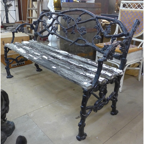 381 - A Victorian Coalbrookdale style cast iron garden bench