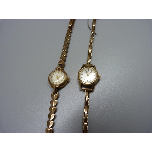 1013 - Two lady's 9ct gold cased wristwatches on 9ct gold bracelet straps, total weight with movements 33.8... 