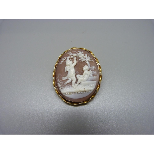 1087 - A 9ct gold cameo brooch, 12.7g