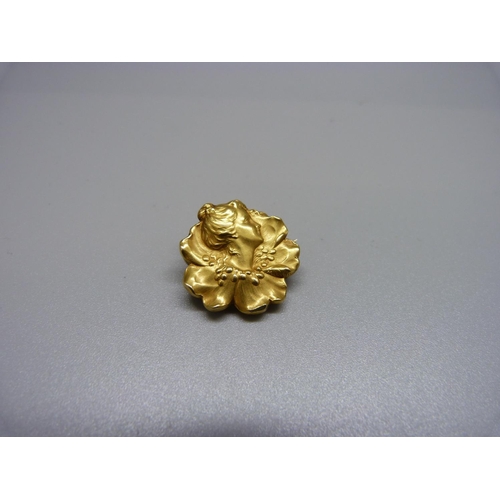 1092 - A yellow metal Art Nouveau brooch, 4.7g, 23mm wide