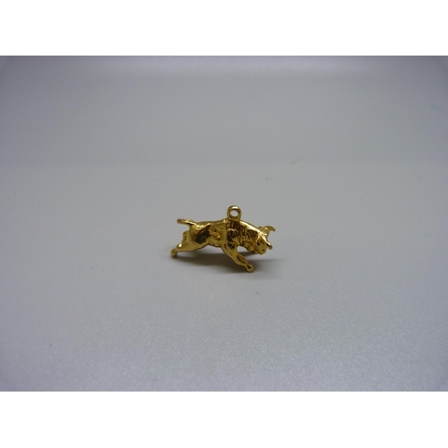 1094 - A  hallmarked 9ct gold bull charm, Birmingham 1971, 6.5g