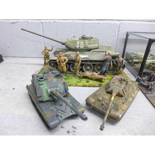 1131 - Three plastic model dioramas of WWII soldiers, (one cased plus one of Japanese Samurai) and five mil... 