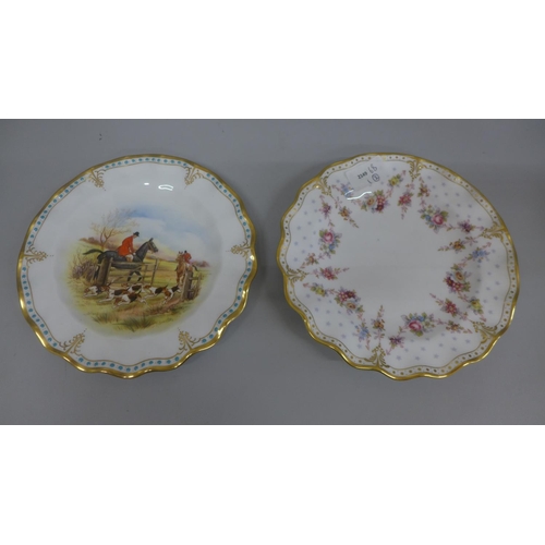 621 - A Royal Crown Derby Royal Antoinette wavy edge plate and a Royal Crown Derby hand painted cabinet pl... 