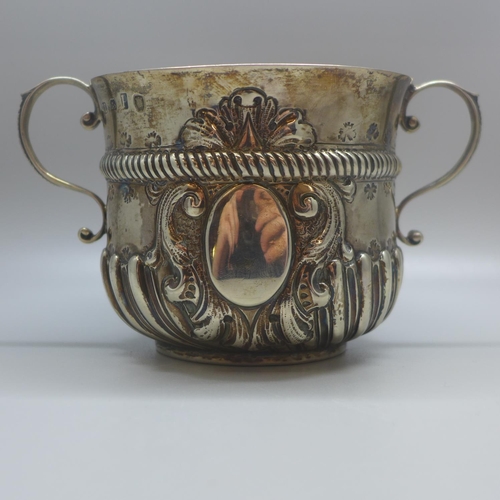 706 - A George III silver two handled cup, London 1790, maker TL, 227g, height 86mm