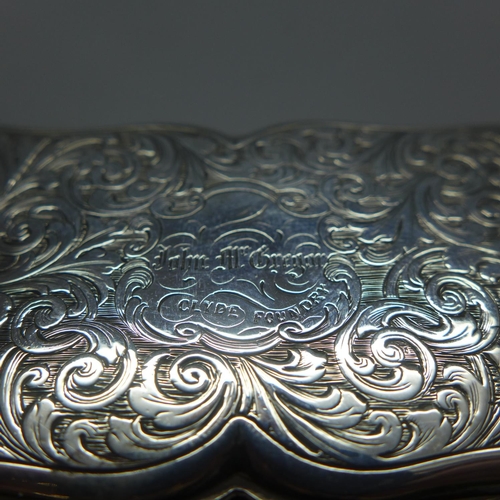 725 - A Victorian silver snuff box, Birmingham 1842, Nathaniel Mills, with inscription, 81mm wide