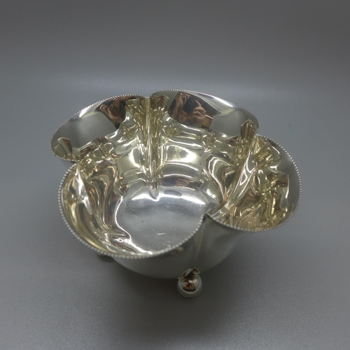 737 - A Victorian silver quatrefoil bowl, London 1897, 78g