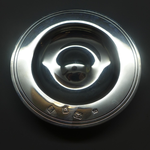 740 - A silver dish, 107g, 113mm diameter