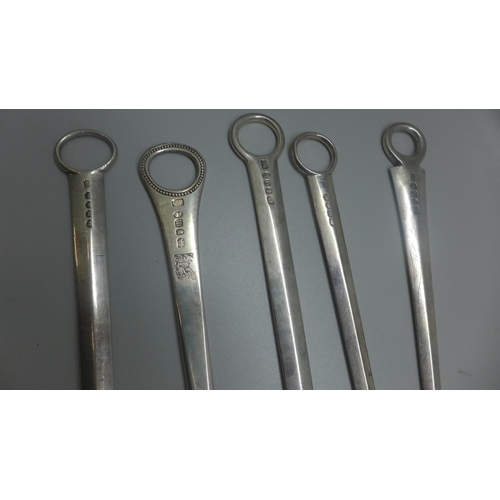 762 - Five 19th Century silver meat skewers, 435g