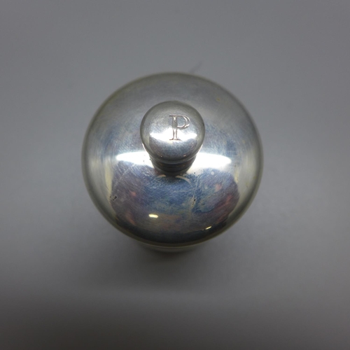 770 - A silver pepper grinder