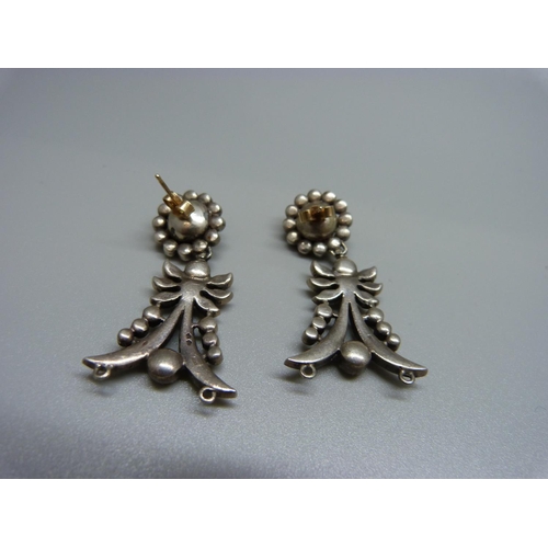 863 - A pair of c1900 paste drop earrings set in silver, 42mm