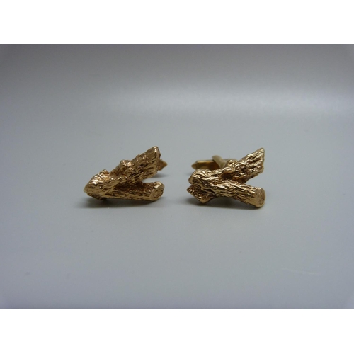 865 - A pair of 9ct gold cufflinks, 21.4g