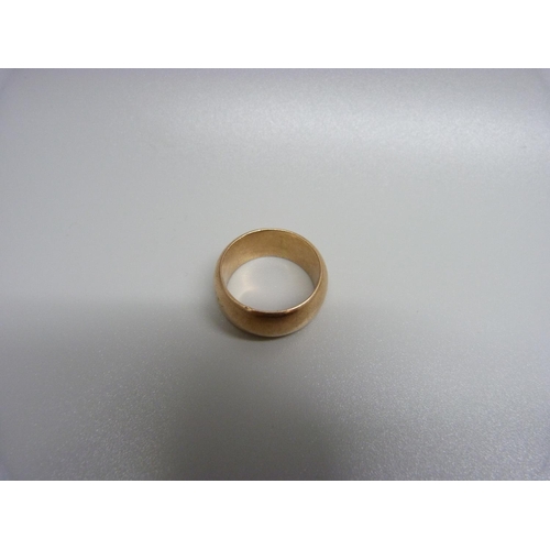 886 - A 15ct gold ring, 17g, S