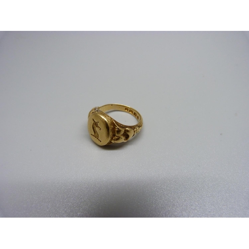 947 - A Victorian 18ct gold ring, Birmingham 1865, 15.4g, Q