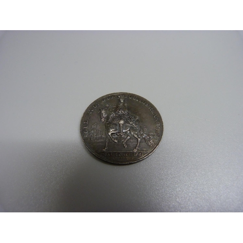 985 - A silver medallion, Rebels Retreat to Scotland by A & J Kirk 1745, 34mm