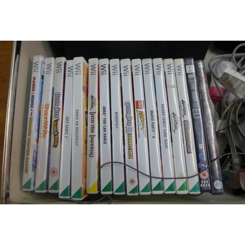 2050 - Playstation and Wii job lot: 3 PS3, PS4 and Wii console with games