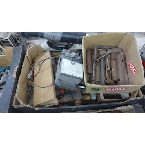 2114 - 5 boxes of assorted tools - mainly spanners