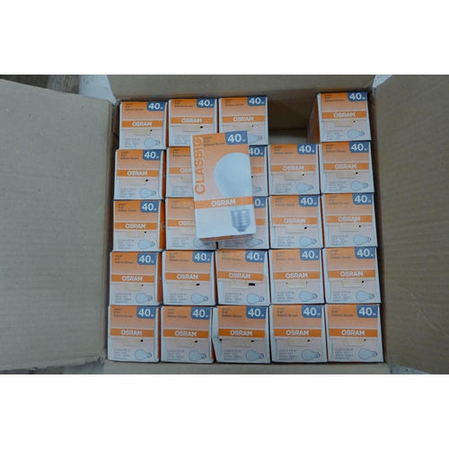 2126 - Quantity of mixed lightbulbs, totalling approx 150 items