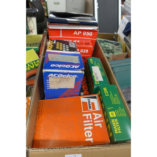 2135 - 2 boxes of vintage car air fitters - 1980's onwards, inc - BMW, Audi, Mercedes & Lancia