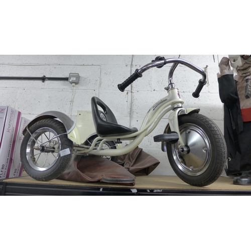 2169 - Schwinn traditional style trike/tricycle - Police repossession