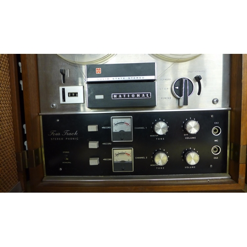 2190 - National Panasonic RS775 reel to reel tape player with integral speakers