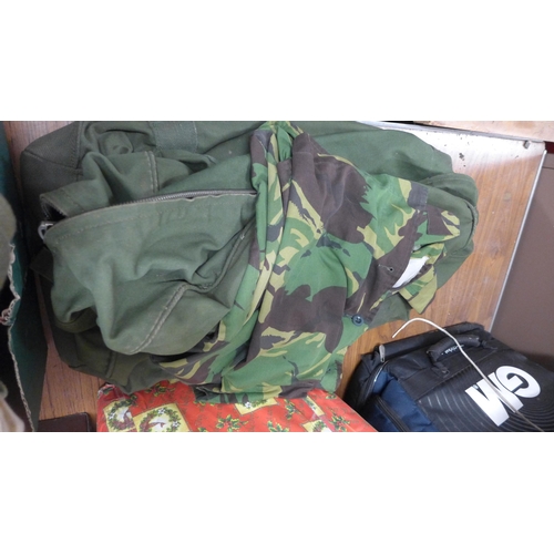 2266 - 2 boxes and kit bag of ex Army gear, many belts