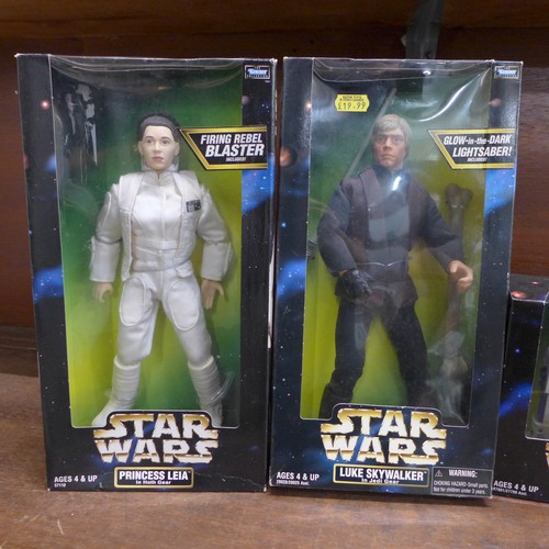 1115 - Star Wars figures: Luke Skywalker, Princess Leia, R2D2 and Yoda