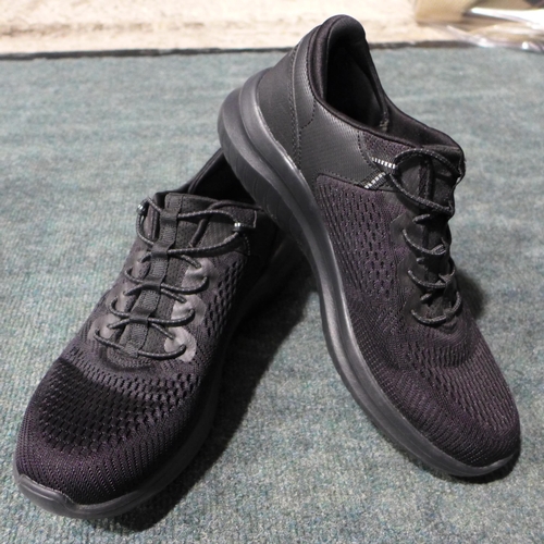 3147 - Pair of men's black Skechers, UK size 7 - no box * this lot is subject to VAT