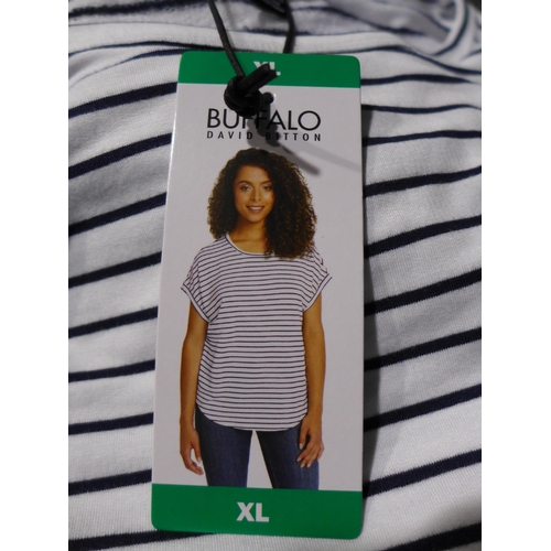 3182 - Bag of women's Buffalo Navy Stripe T-shirts, all size XL, approx. 8 in lot * this lot is subject to ... 