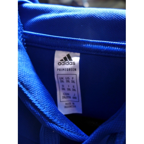 3185 - 2 Men's 32° hooded jackets (sizes L & M) & XXL blue Adidas hoodie and a grey fleece lined sweater si... 