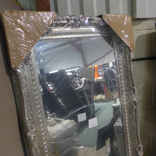 3355 - Carved Louis Silver Leaner Mirror - BROKEN GLASS/DAMAGED , original RRP £99.99 + VAT (273-248) * Thi... 