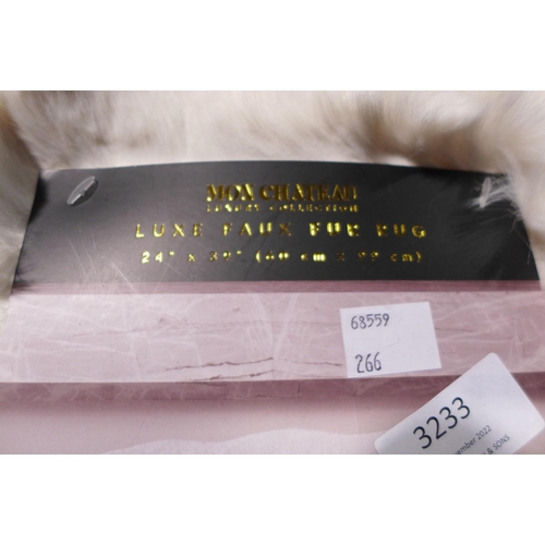 3233 - Faux Fur Rug Solid Colour - 24