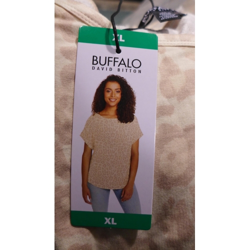 3244 - Bag of women's Buffalo Cream Leopard T-shirts, all size XL, approx. 15 per lot * this lot is subject... 